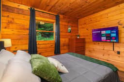 Denton Go - Cabin 5 - Image 2