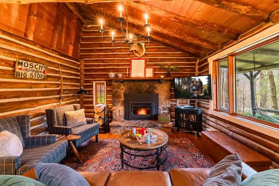 Denton Hill Hideaway - Image 1