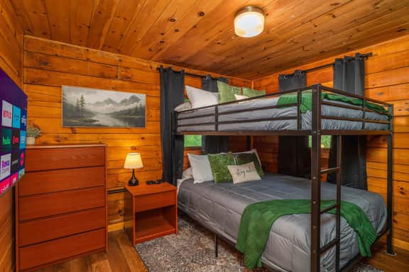 Denton Go - Cabin 5 - Image 3
