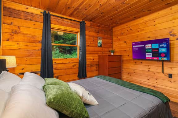 Denton Go - Cabin 5 - Image 2